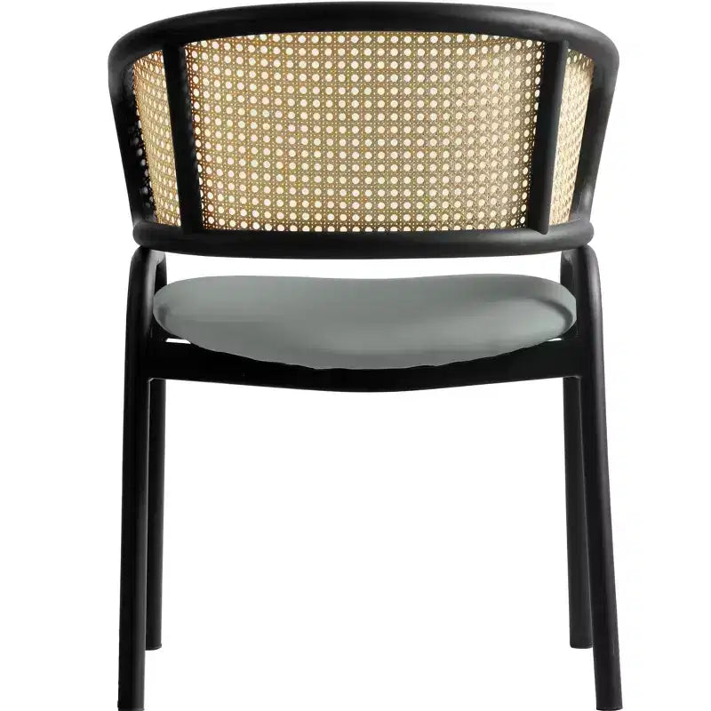 Chaise de salle à manger en osier avec assise en cuir et structure en acier noir, assise confortable pour les salles à manger et les cuisines