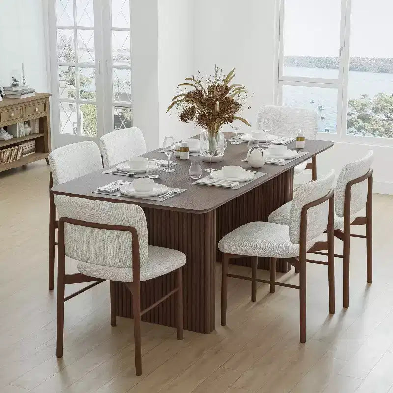 Table de salle à manger en bois massif