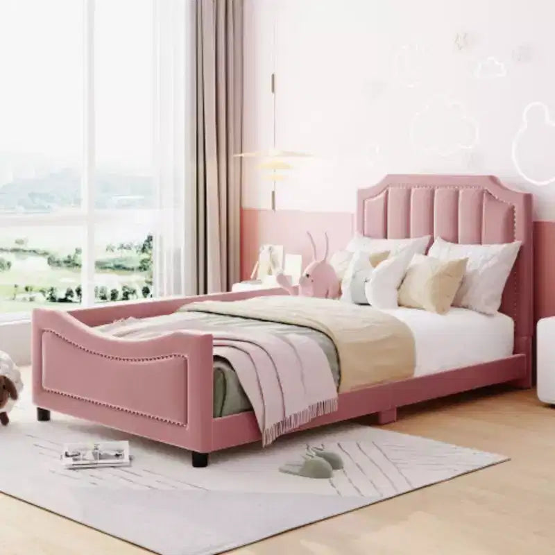 Lit de repos capitonné beige pour lits jumeaux avec tête de lit à rayures classiques