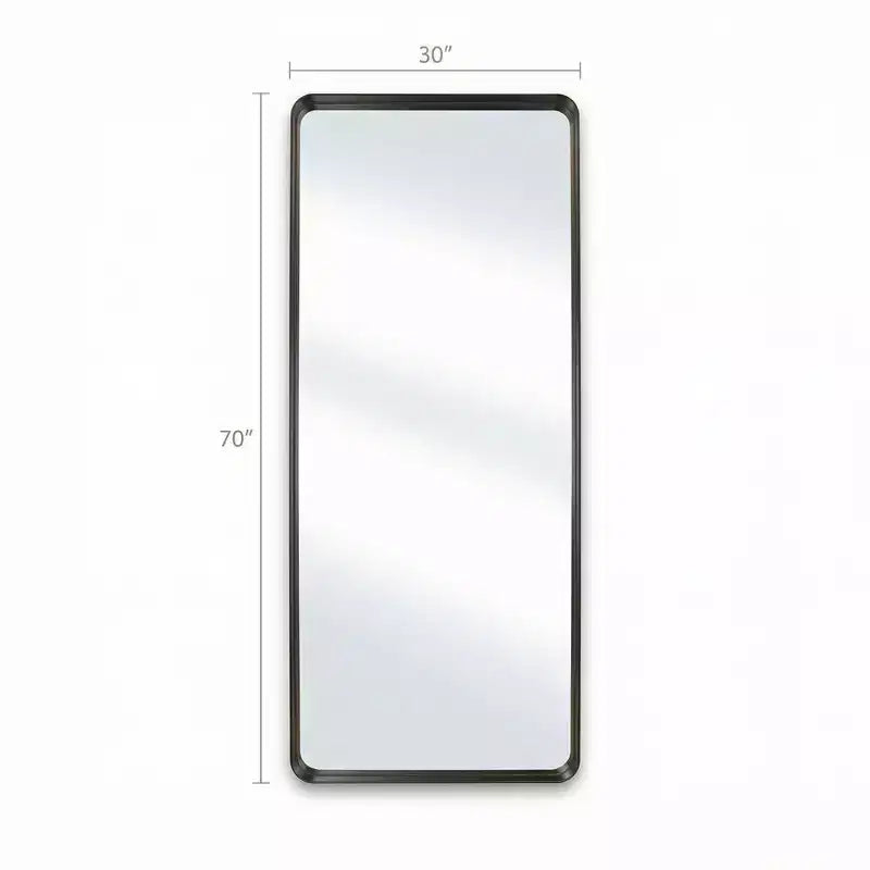 Grand miroir sur pied en métal noir avec coins arrondis, design moderne et minimaliste