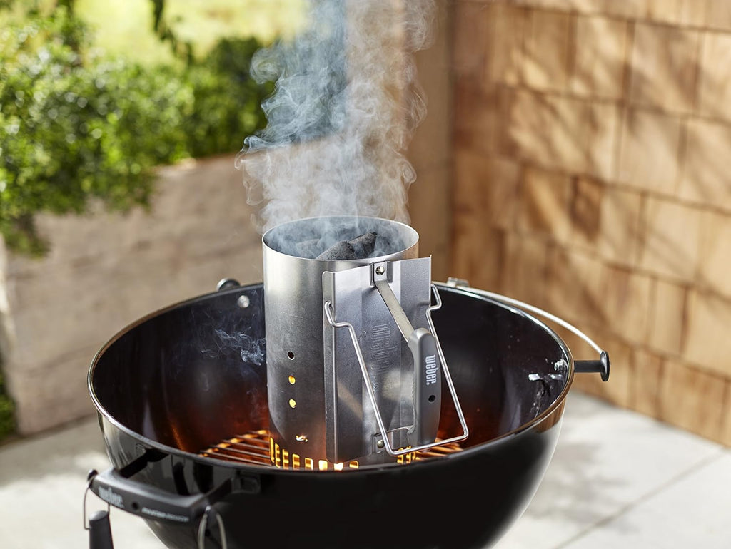 Weber Classic Kettle barbecue au charbon de bois, surface de cuisson Ø 57cm, barbecue avec couvercle et cuve en acier emaillé, thermomètre intégré...