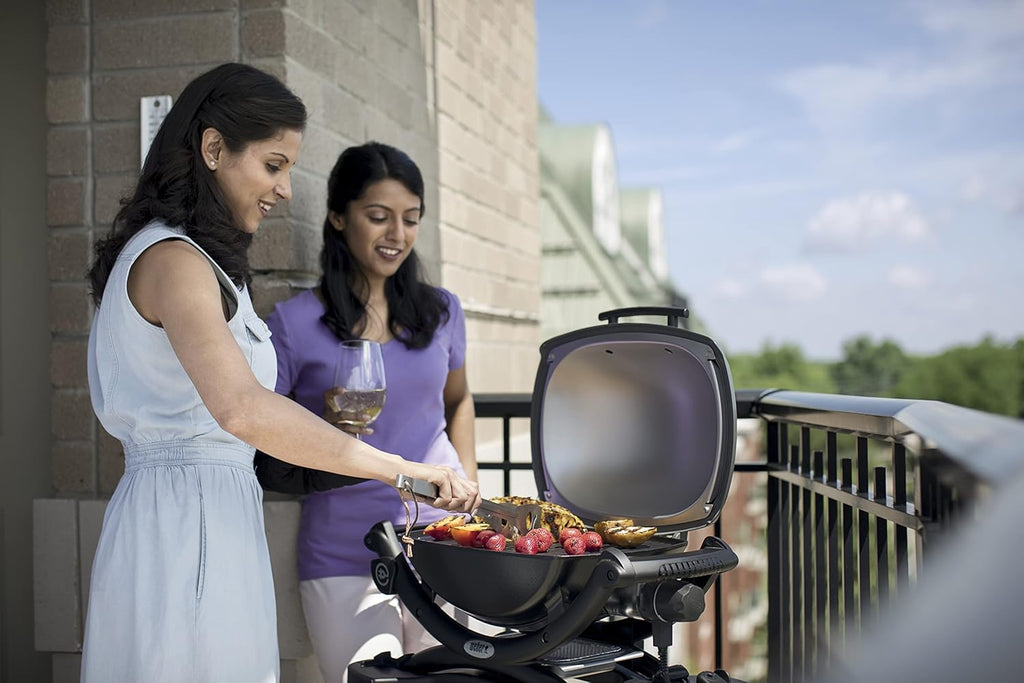 Weber Q1400 Barbecue électrique, surface de cuisson 43 x 32 cm, nomade, grille en fonte émaillée divisée en 2 parties, couvercle et cuve en fonte d...
